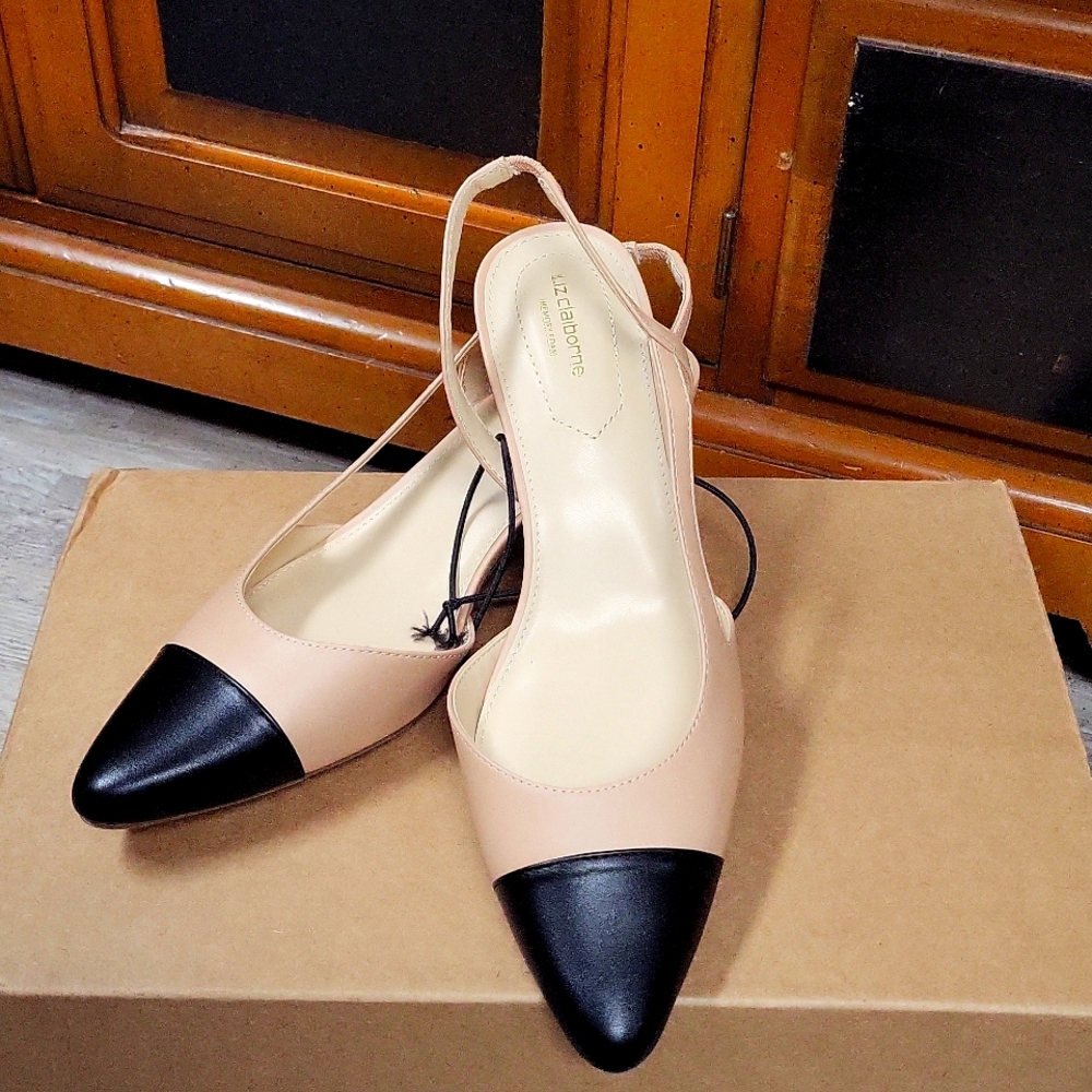 Liz Claiborne, Lee Slingback Pumps, Nude + Black. NWT. SZ 9.5 M